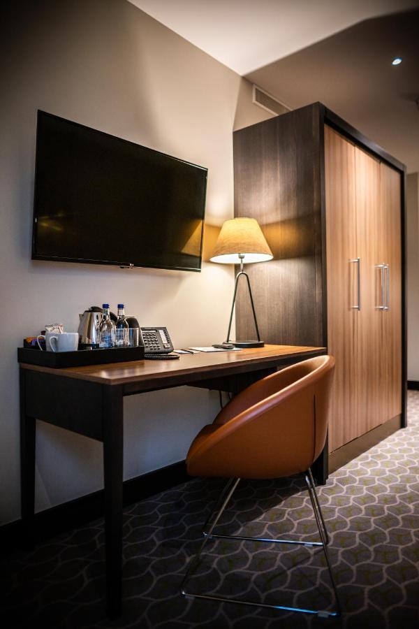 The Warwickshire Hotel And Country Club Leek Wootton Екстериор снимка